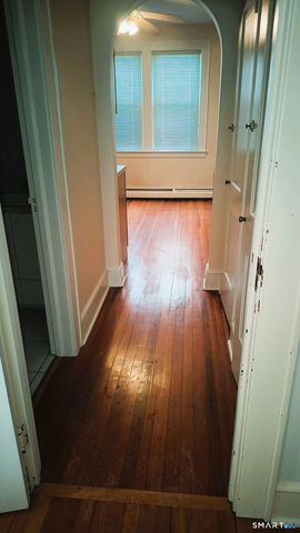 656 Cove Road, Stamford, CT 06902