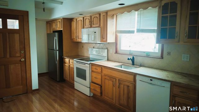 656 Cove Road, Stamford, CT 06902