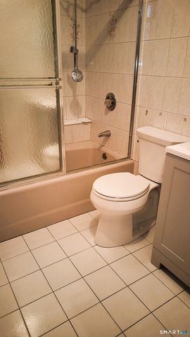 656 Cove Road, Stamford, CT 06902