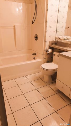 656 Cove Road, Stamford, CT 06902