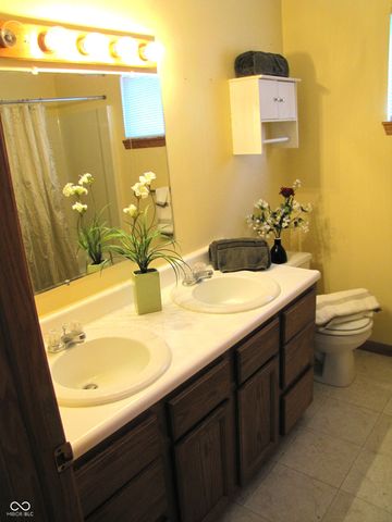 11059 Cornell Avenue, Carmel, IN 46280