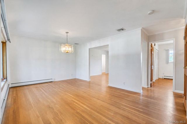 13 Fruitwood Lane, Commack, NY 11725