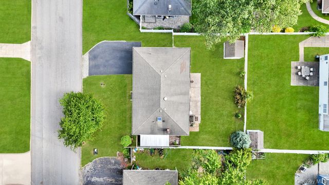 13 Fruitwood Lane, Commack, NY 11725