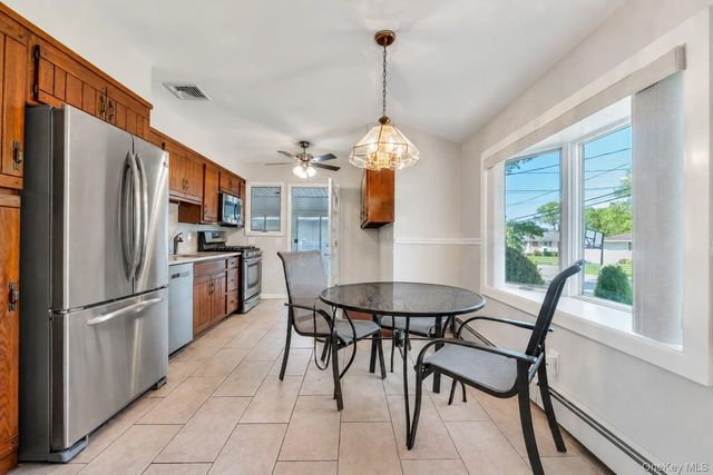 13 Fruitwood Lane, Commack, NY 11725