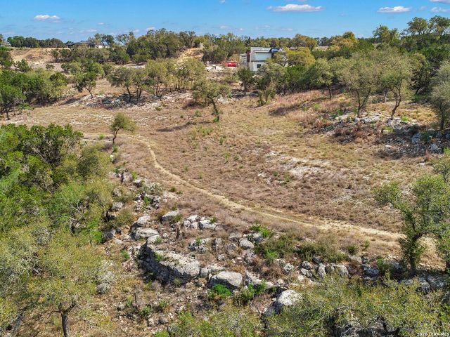 2042 Paradise Pkwy, Canyon Lake, TX 78133