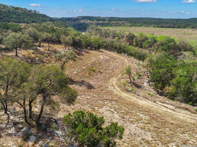 2042 Paradise Pkwy, Canyon Lake, TX 78133