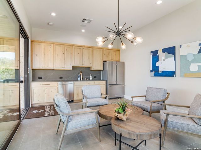 2042 Paradise Pkwy, Canyon Lake, TX 78133