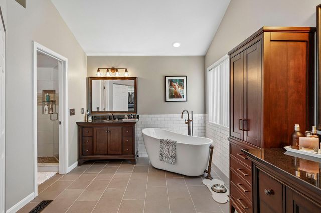 2100 Lumberjack Drive, Hebron, KY 41048