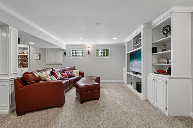 2100 Lumberjack Drive, Hebron, KY 41048