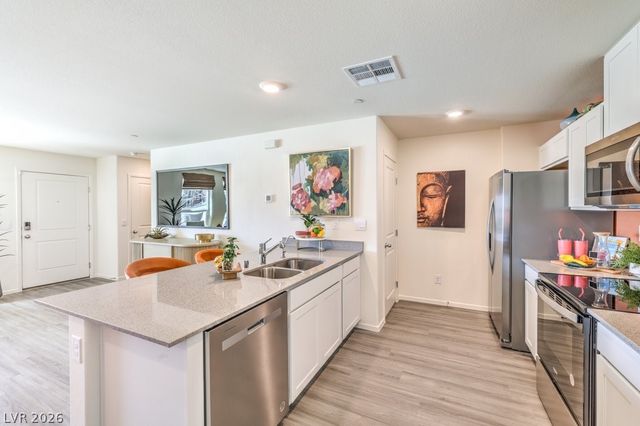 1574 Thomas Creek Avenue 104, North Las Vegas, NV 89081