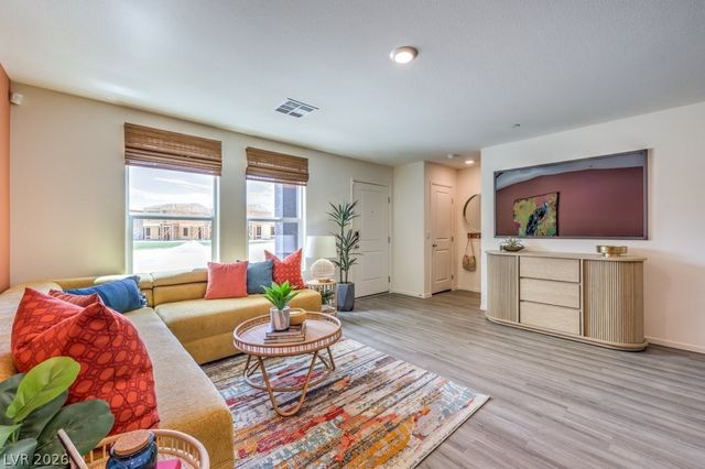 1574 Thomas Creek Avenue 104, North Las Vegas, NV 89081