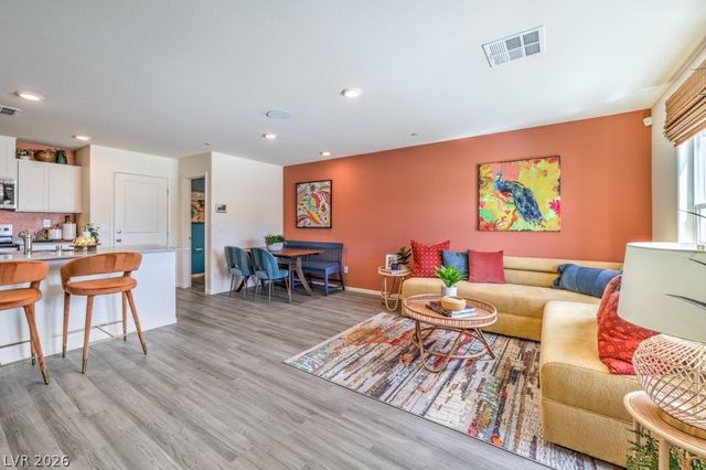 1574 Thomas Creek Avenue 104, North Las Vegas, NV 89081