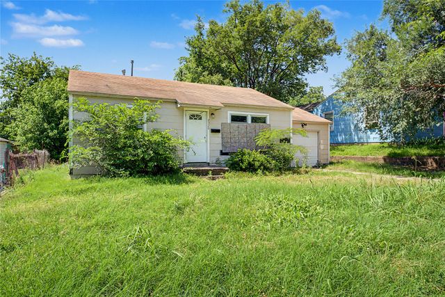 2320 W Easton Court, Tulsa, OK 74127