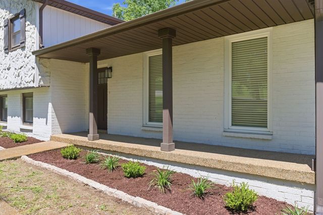 4056 Kings Ln, Nashville, TN 37218