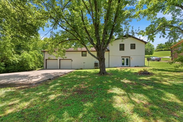 4056 Kings Ln, Nashville, TN 37218