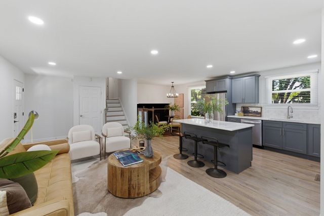 4056 Kings Ln, Nashville, TN 37218