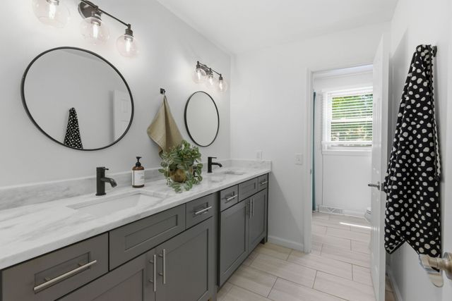 4056 Kings Ln, Nashville, TN 37218