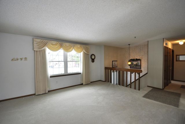 805 36th Street SW, Rochester, MN 55902