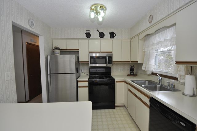 805 36th Street SW, Rochester, MN 55902