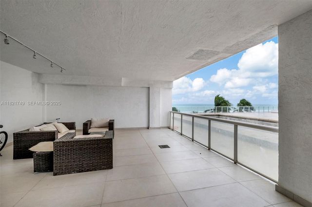 16425 Collins Avenue 311, Sunny Isles Beach, FL 33160