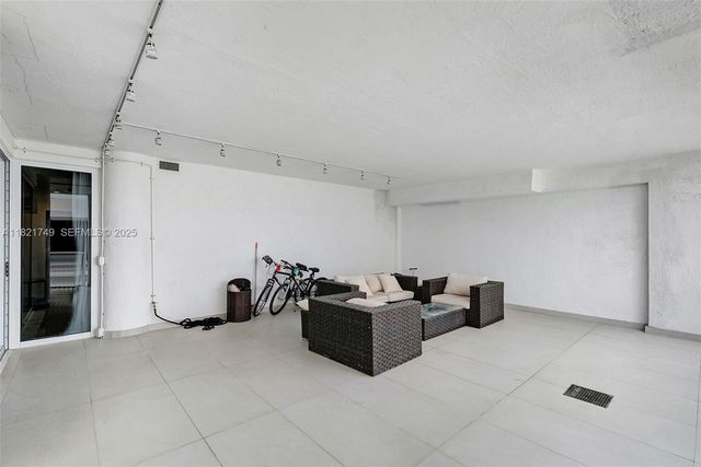 16425 Collins Avenue 311, Sunny Isles Beach, FL 33160