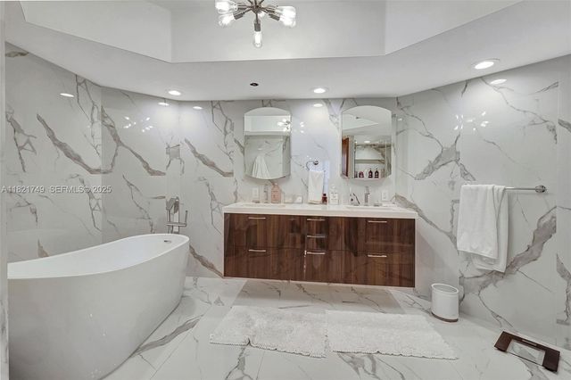 16425 Collins Avenue 311, Sunny Isles Beach, FL 33160