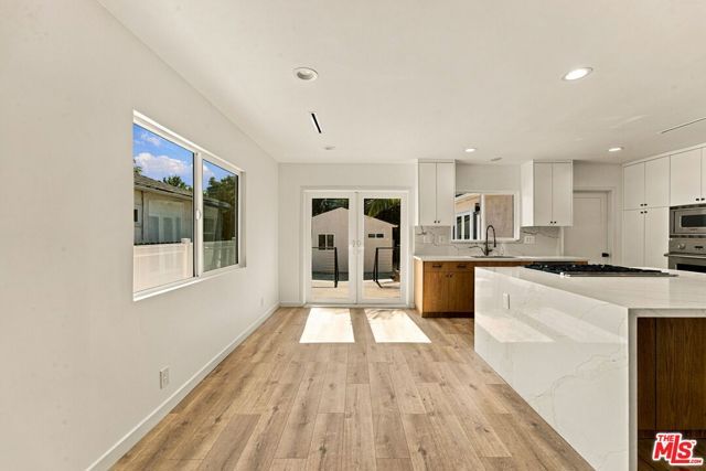 2481 Coolidge Avenue, Los Angeles, CA 90064