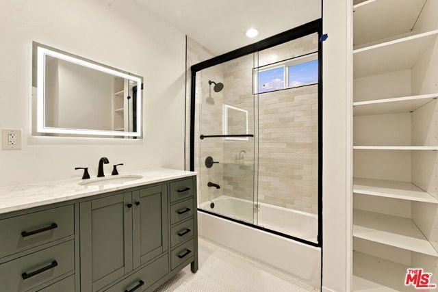 2481 Coolidge Avenue, Los Angeles, CA 90064