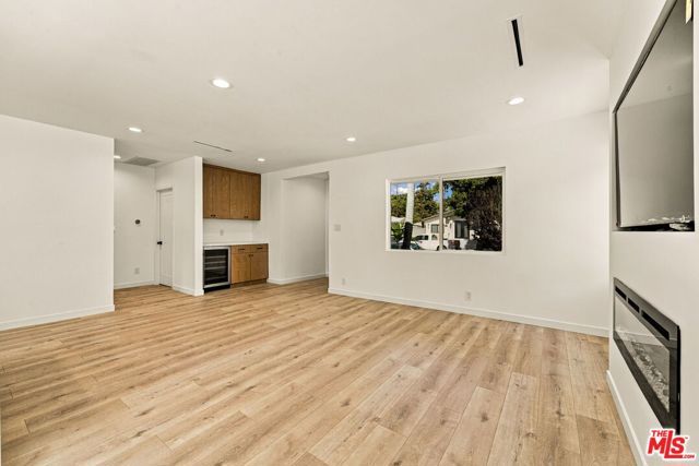 2481 Coolidge Avenue, Los Angeles, CA 90064