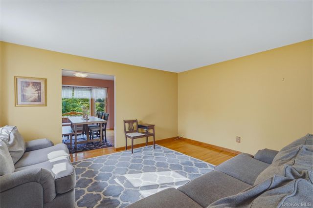 12 Kristi Lane, Poughkeepsie, NY 12601