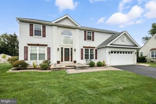 15 BROOK DR, Burlington, NJ 08016