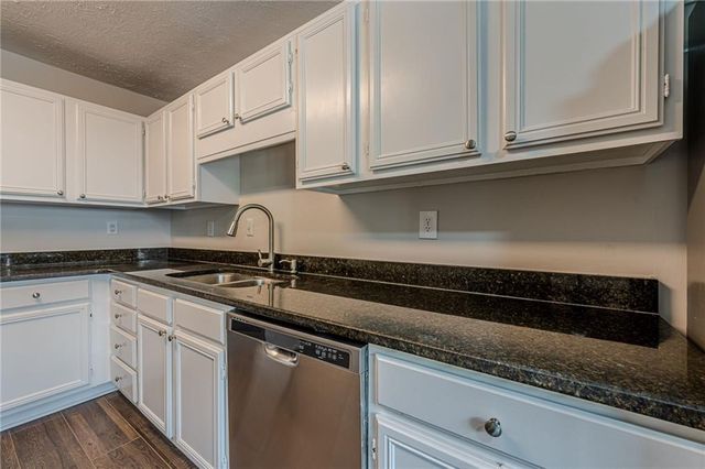 6614 Meadow Green Circle, Peachtree Corners, GA 30092