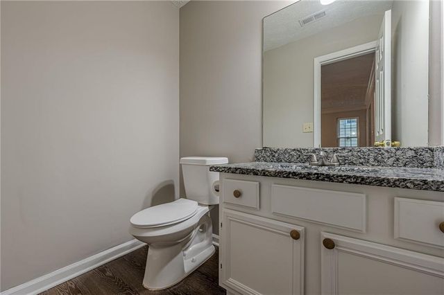 6614 Meadow Green Circle, Peachtree Corners, GA 30092