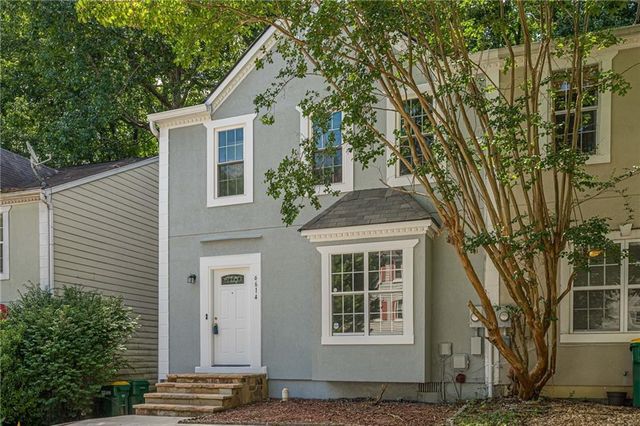 6614 Meadow Green Circle, Peachtree Corners, GA 30092