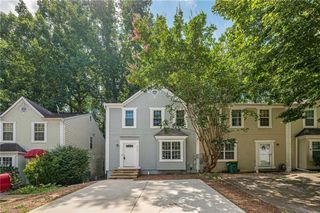 6614 Meadow Green Circle, Peachtree Corners, GA 30092