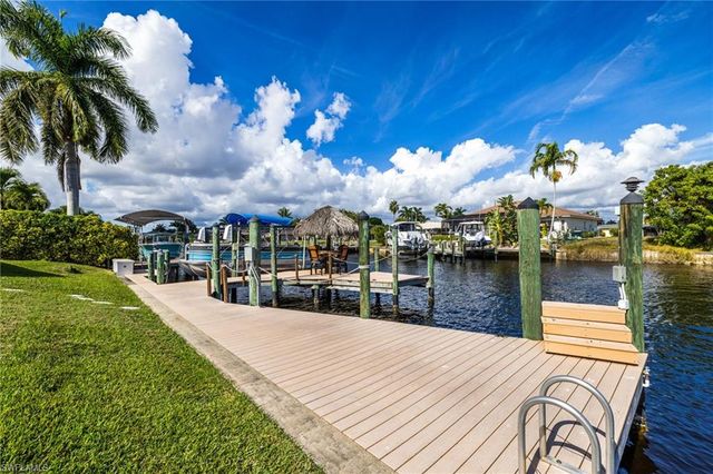 1911 32nd TER, Cape Coral, FL 33904