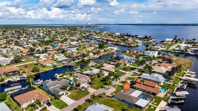 1911 32nd TER, Cape Coral, FL 33904