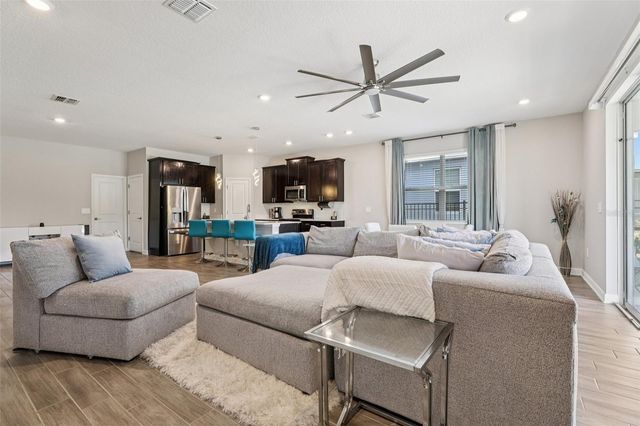 2872 CAMDEN WAY, Davenport, FL 33837