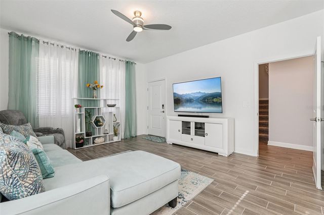 2872 CAMDEN WAY, Davenport, FL 33837