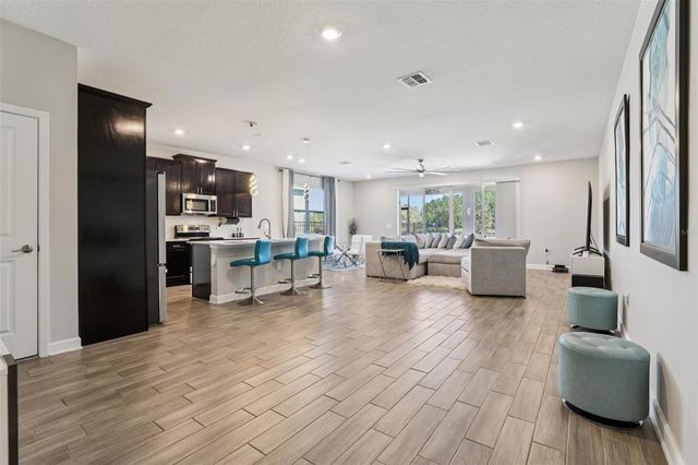 2872 CAMDEN WAY, Davenport, FL 33837