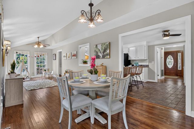 17 Plantation Circle, Summerville, SC 29485