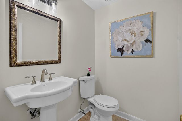 17 Plantation Circle, Summerville, SC 29485