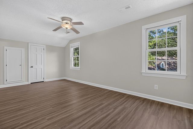 17 Plantation Circle, Summerville, SC 29485