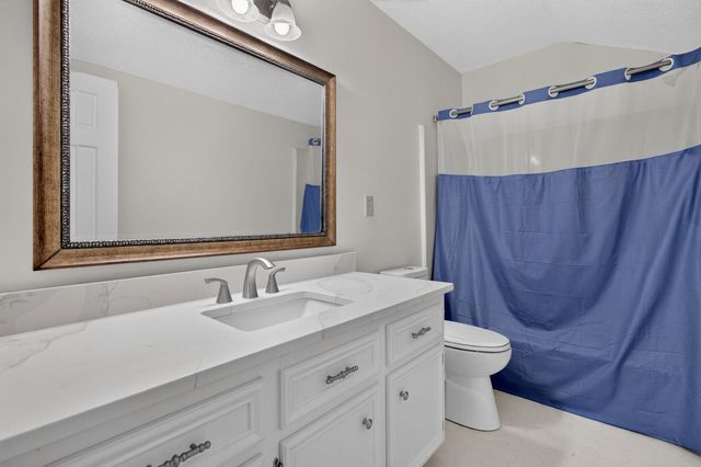 17 Plantation Circle, Summerville, SC 29485