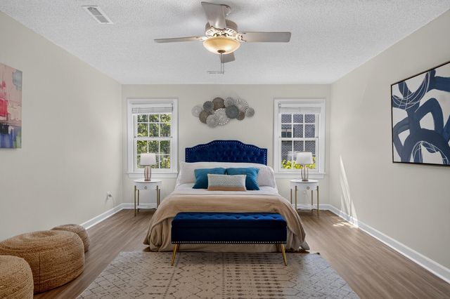17 Plantation Circle, Summerville, SC 29485