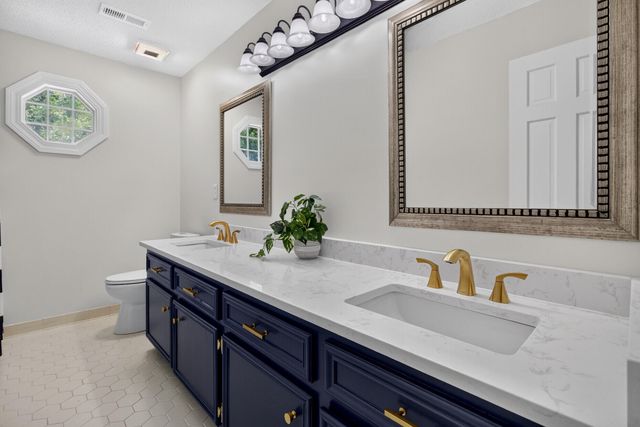 17 Plantation Circle, Summerville, SC 29485