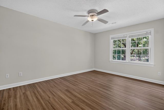 17 Plantation Circle, Summerville, SC 29485