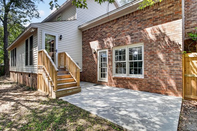 17 Plantation Circle, Summerville, SC 29485