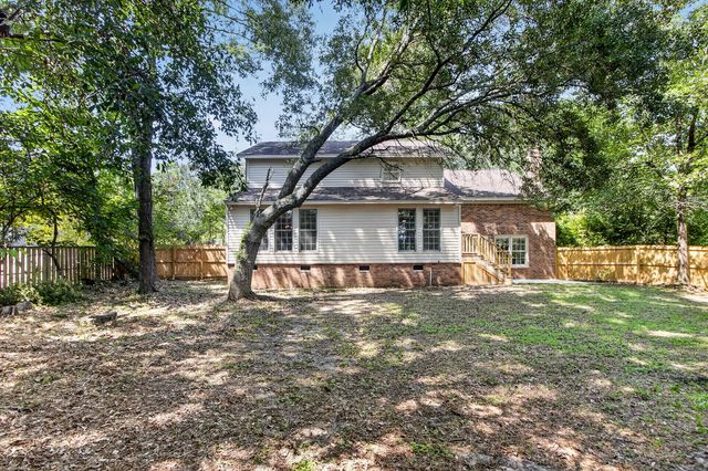 17 Plantation Circle, Summerville, SC 29485