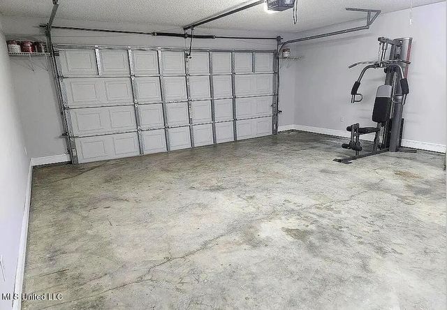 6911 S Pinehurst Drive, Ocean Springs, MS 39564